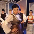 Играле се делије, насред земље Србије
