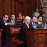 Посланичка питања