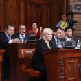 Посланичка питања