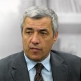Бојкот и лош одзив погубни по стабилност