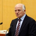 Леко: Референдум о ћирилици неће проћи