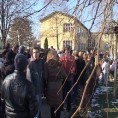Протест родитеља због смена у школама