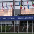 Европа позива Љубљану да призна српски