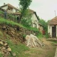 Киша активирала клизиште у Трговишту