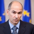 Јанша се кандидује из затвора