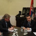 Дачић и Хеншо о проблему избеглица