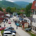 Пет чланова напустило СЛС