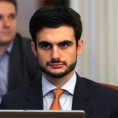 Посланици о оставци Крстића