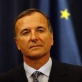 Фратини: Србија, мост између ЕУ и Русије