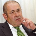 Пастор: Потребни разговори о "суштини"