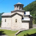 Опљачкан манастир Свете Тројице