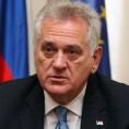 Николић: Вучић не сме да одустане 