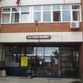 Узнемиравали ученице испред школе у Нишу