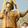 ,,Споменик Мајклу Џексону“ приказан у Лондону