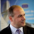 Хоџај: Прво влада, па дијалог