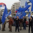 Радикали блокирали новосадске мостове
