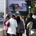 Mлади и партије, ко од кога бежи?