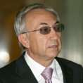 Мишковићима наложено да врате пасоше