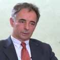 Пуповац против суђења у одсутности