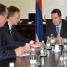 Дачић са званичником Летоније