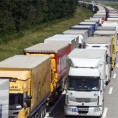Камиони на Батровцима чекају више од 15 сати