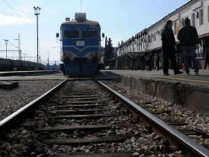 Младића ударила струја на железничкој станици