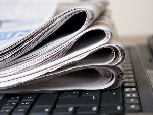 Новинарење