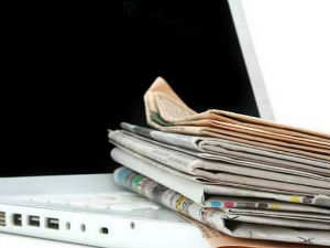 Новинарење