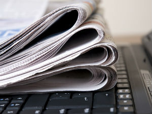 Новинарење