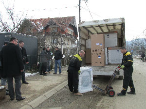 Наставља се пружање помоћи поплављенима у Трстенику