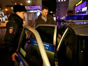 Наваљни ухапшен због дељења летака