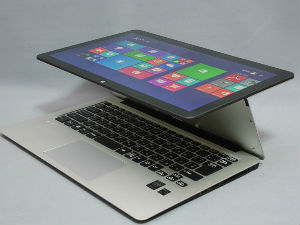 Нит је таблет, нит је лаптоп