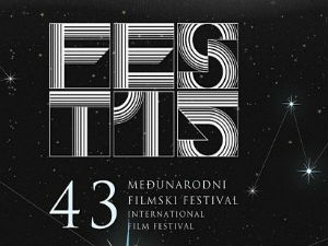 Новинарење