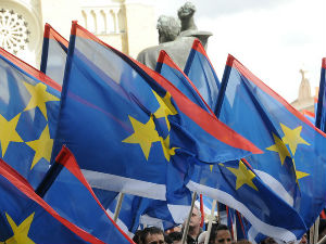 Кривичне пријаве због скидања заставе Војводине