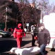 Возило украјинске војске налетело на жену с децом