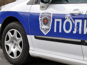 Пронашао ручну бомбу у башти
