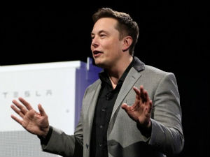 „Тесла“ представио батерије за куће и фирме