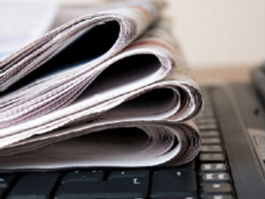 Новинарење