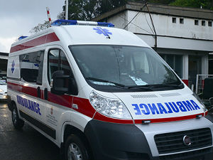 Судар аутобуса и камиона, 20 повређених