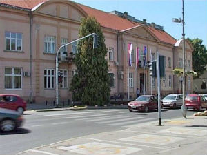 Полемика Владимира Јешића и СНС-а