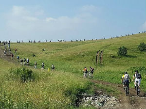 Траг: На трагу нетакнутог - кроз Србију и Црну Гору, први део