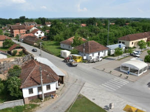 Гораждевац и Пећ, где је Србима и Албанцима само мука заједничка