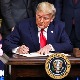 Трамп помиловао 143 особе – међу њима су бивши саветник, финансијер кампање, али и реп музичари