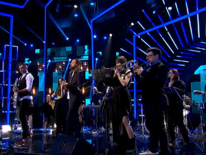  Грамофон - „Одлазиш?“ - Ничим Изазван 