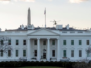 Колико дубок раздор је оставио Трамп и шта чека свет са Бајденом