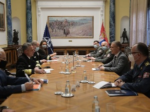  Стефановића са адмиралом Бурком  о сарадњи Војске Србије са НАТО