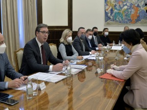 Вучић замолио да што пре стигну и остале наручене количине кинеске вакцине