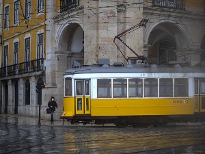 Како је Португалија прешла пут од раја до пакла епидемије