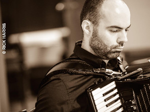 Век хармонике – Концерт Бранка Џиновића и Александра Латковића