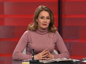 У Србији жене бројније и образованије, али слабије плаћене